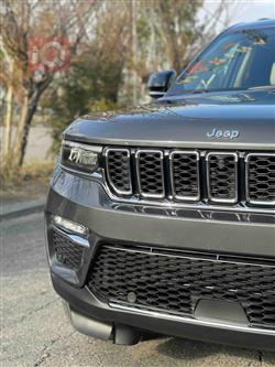 Jeep Grand Cherokee L